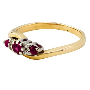 9ct gold Ruby / Diamond crossover Ring size M